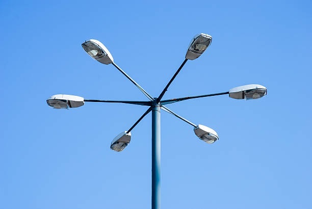 Tiang Lampu Hexagonal